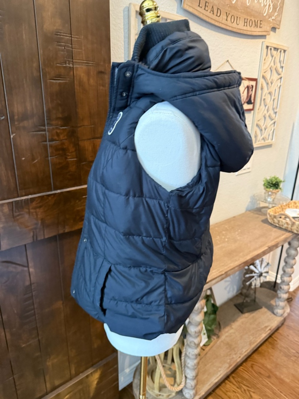 Abercrombie & Fitch Navy Quilted Puffer Vest View 2